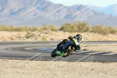 media/Dec-07-2025-CVMA (Sun) [[3e7d2de5dc]]/Race 18-Formula Twins-Formula 40 UL/